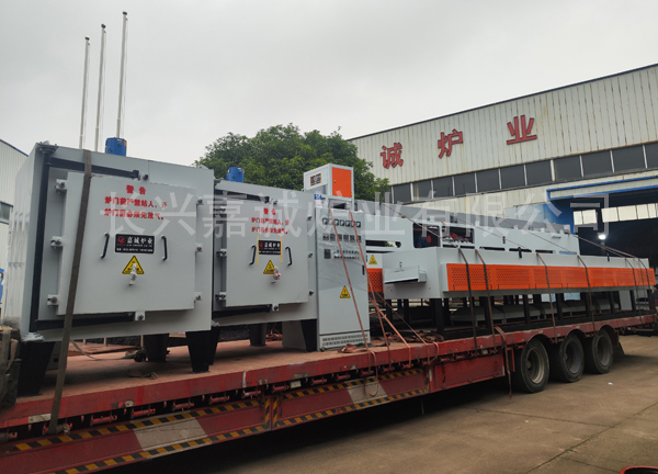 嘉誠(chéng)2臺(tái)RX3-32-5型保護(hù)氣體箱式爐發(fā)貨了